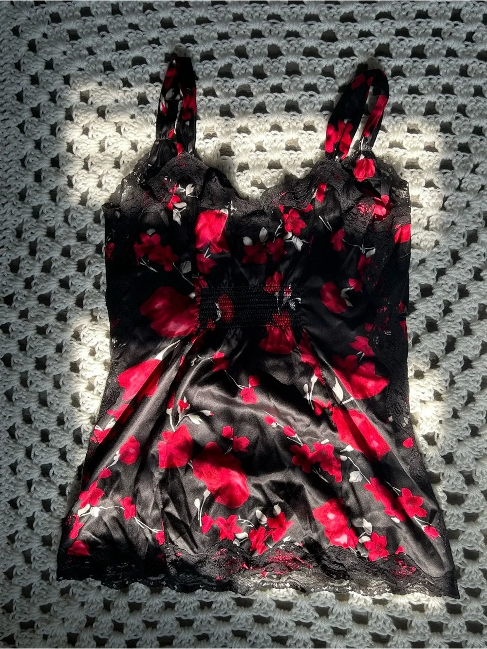 White House Black Market Black & Red Floral Satin Lace Trim Chemise